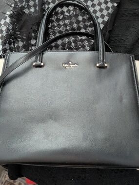 kate spade Geraldine Black Leather Tote with Gold Logo